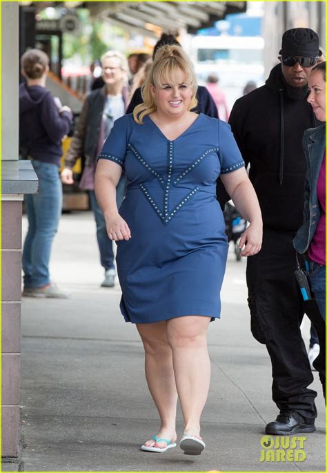 Rebel Wilson S Fat Amy Gets Love From Lebron James Photo