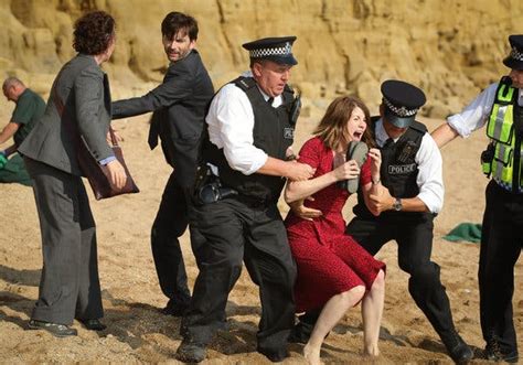 ‘broadchurch A Dark Drama Arrives On Bbc America The New York Times