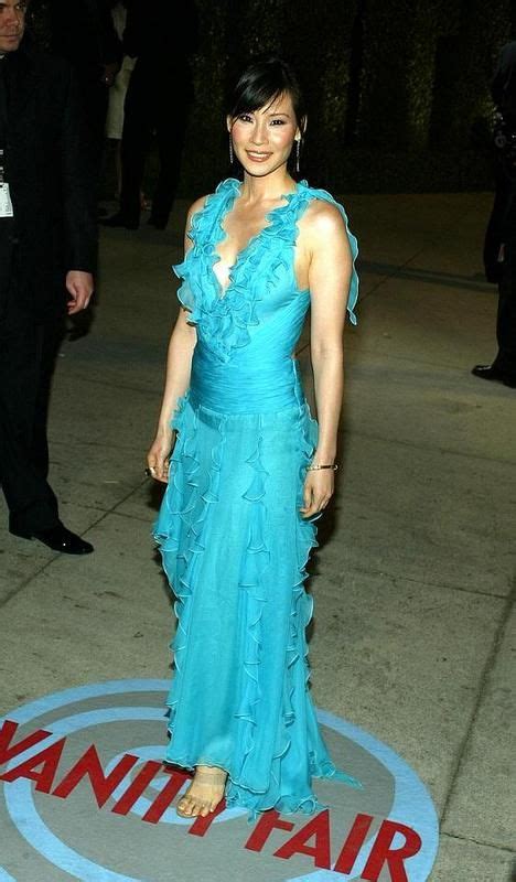 Lucy Liu At The 2004 Vanity Fair Oscar After Party Held At Mortons