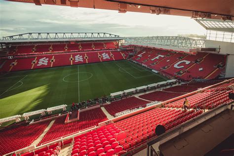 The stadium is located in liverpool, england. Liverpool // Anfield - ITINERAE.NET