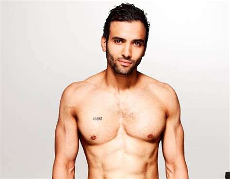 Omg He S Naked Aladdin S Hot Jafar Aka Actor Marwan Kenzari Hot Sex Picture