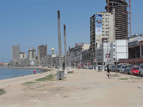 Fórum 4611 Regresso A Luanda