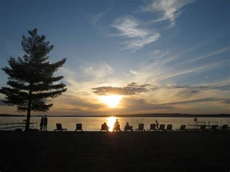 Plan a fishing trip with a bunch of friends or spend a great week with your children fishing the many hot spots on whitefish lake. Boyd Lodge | Crosslake MN Resort | Whitefish Lake