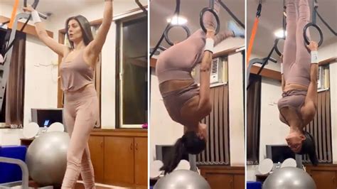 sushmita sen s unbelievable workout with gymnastic rings will blow your mind youtube