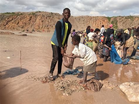 Children Mining Cobalt In Democratic Republic Of Congo Cbs News