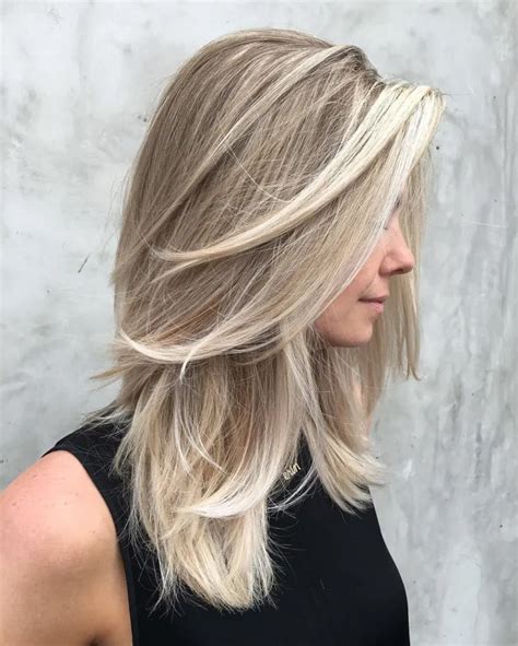 30 Medium Blonde Hairstyles For Women Go Bold And Blonde Hottest