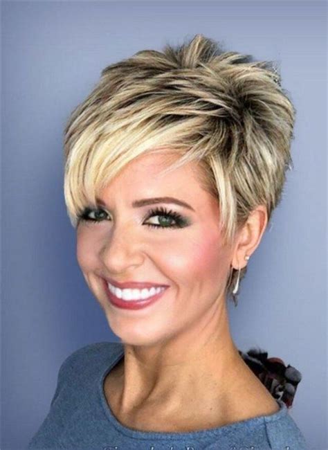 Impressive Short Haircuts For Women With Fine Hair