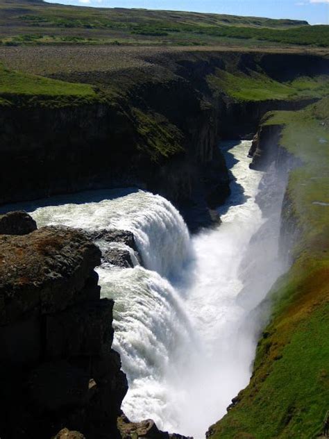 Gullfoss In Iceland Stunning Places Stunningplaces Places To See