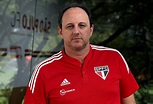 Rogério Ceni estende o contrato com o São Paulo até o fim de 2023 ...