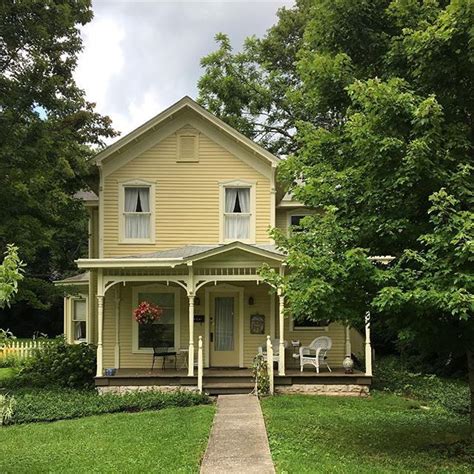 Kentucky Drives Yield Some Of The Cutest Of Cute Homes Ever This Ones