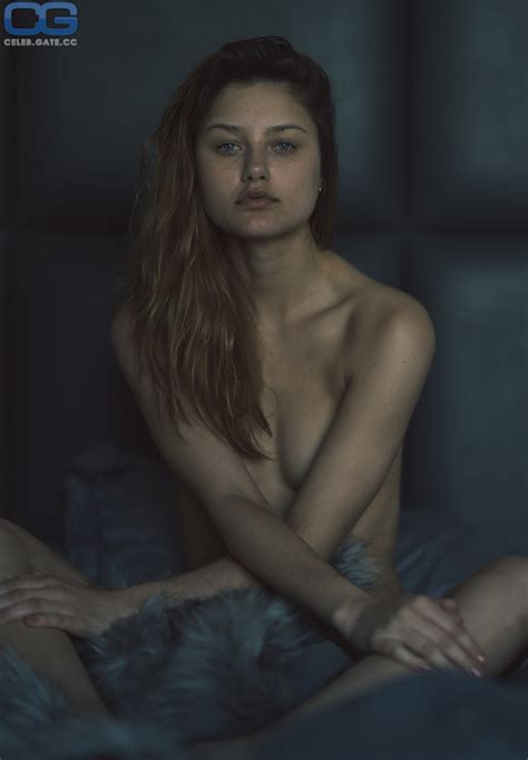 Maelys Garouis Nackt Oben Ohne Bilder Playboy Fotos Sex My Xxx Hot Girl