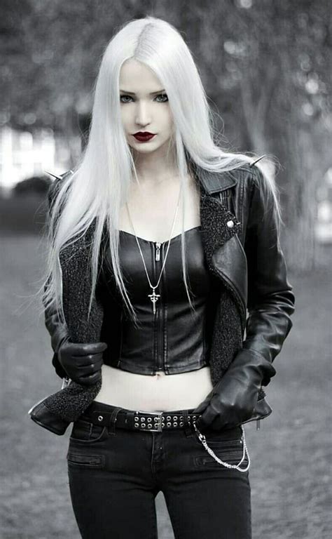 Emily Strange Gothic Outfits Hot Goth Girls Gothic Fashion