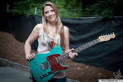 Susan Tedeschi Female Guitarist Blues Musicians