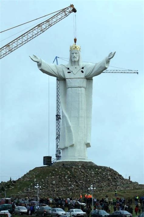 Hyderabad Sindh Pictures Of The Largest Jesus Christ Statue In The World