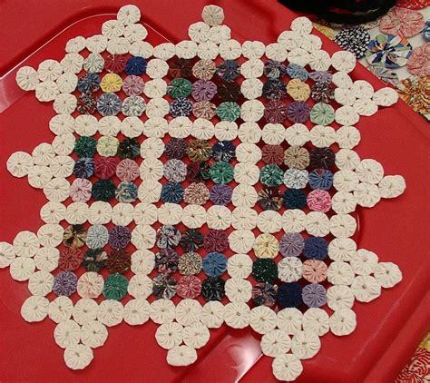 Mini Yoyo Quiltmade By Teacher At The Utah Valley Quilt G Flickr