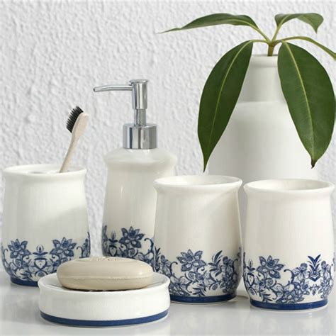 5 Pieces Bathroom Accessories Set Blue And White Porcelain Toothbrush