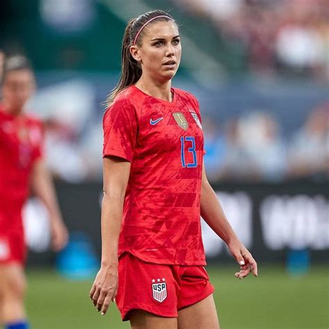 Alexandra morgan carrasco is an american professional soccer player for the orlando pride of the national women's soccer league, the highest. Alex Morgan ® on Instagram: "⚽" | Alex morgan, Alex morgan ...