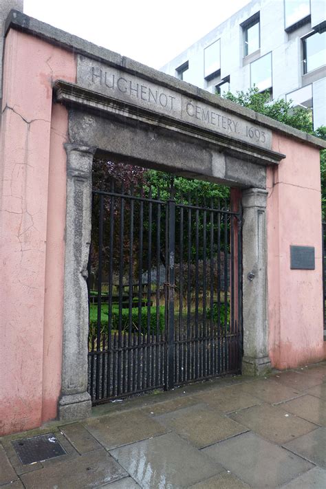 Huguenot Cemetery Merrion Row Dublin 2 Dublin Buildings Of Ireland