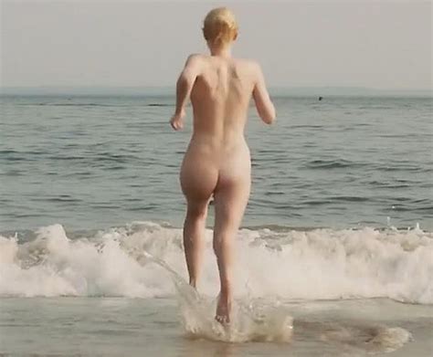 Naked Dakota Fanning In Beach Babes Hot Sex Picture