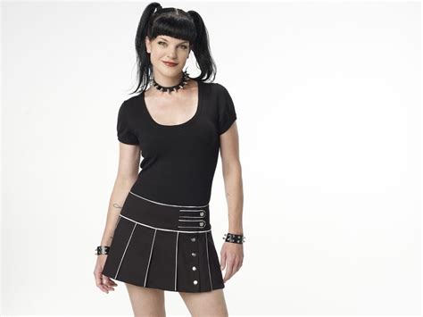 Abby Sciuto Wallpaper Abby Sciuto Wallpaper 25956623 Fanpop