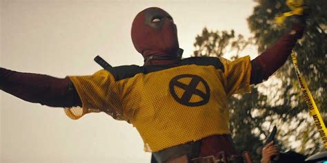 Deadpool Becomes An X Men Trainee In Deadpool 2 Tv Spot Cbr