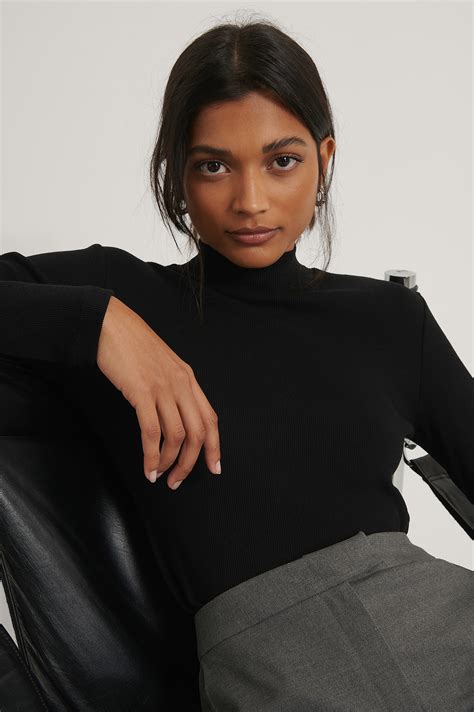 Turtleneck Top Black Na