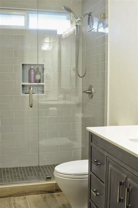 55 Beautiful Small Bathroom Ideas Remodel Page 34 Of 60