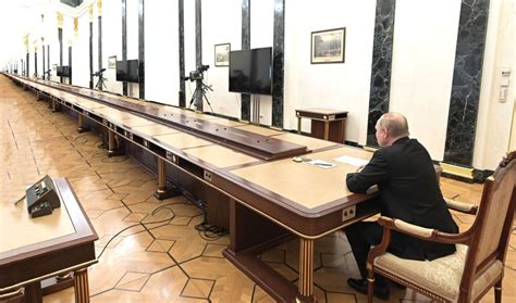 Long Table Putin Putins Long Table Know Your Meme