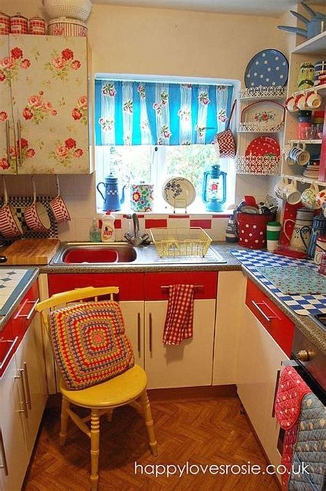 32 Beautiful Vintage Kitchen Decorations Ideas To Make A Nice Look