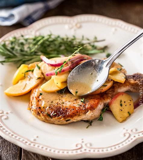 One Pan Pork Chops With Apples And Onions The Chunky Chef