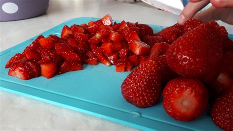 Cutting Strawberries Amazing Food Blog