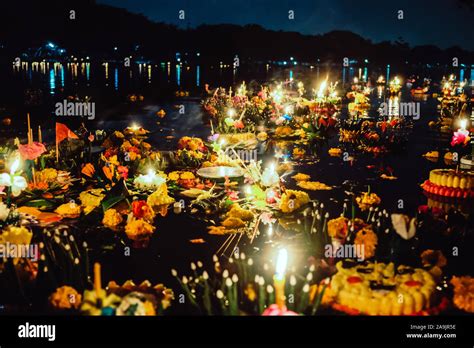 Loi Krathong Festival Loy Krathong Day Is One Of The Most Popular