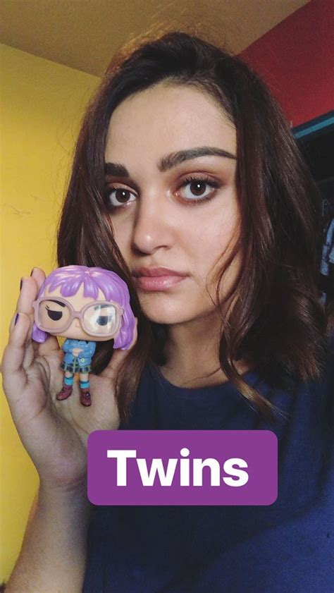 Ariela Barer Runaways Marvel Female Actresses Cloak And Dagger