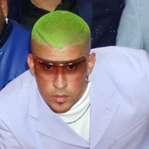 Номер 4 complete the exchanges using the sentences below. Bad Bunny - Bio, Family, Trivia | Famous Birthdays