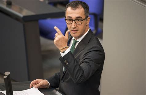 We did not find results for: Staatsbesuch von Erdogan in Berlin: Cem Özdemir kritisiert ...