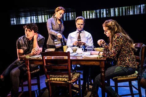 Theatre Review Dear Evan Hansen Is A Moving Musical Experience Curated