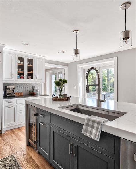 25 Simple Ideas To Style Grey Kitchen Cabinets Artofit