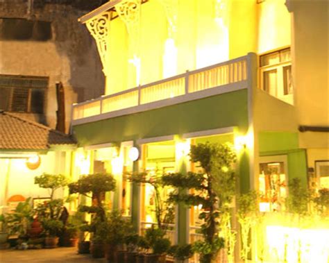 Sawasdee bangkok inn is located on khaosan road, this affordable hotel offers charming accommodation. Sawasdee Sukhumvit Inn Bangkok