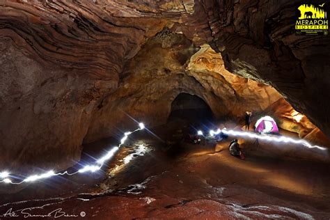 What does tanda bintang mean in english? 2121studio: Gua Tahi Bintang (Meteor Shower Cave), Merapoh