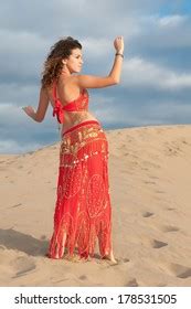 Sexy Woman Belly Dancer Arabian Desert Stock Photo 178531505 Shutterstock