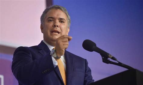 Iván duque was nearing cúcuta airport near the border with venezuela when his aircraft was hit by gunfire on friday. Duque se reúne con líderes del paro en medio de conmoción ...