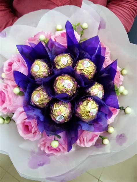 Teknik jambangan bunga coklat bouquet chocolate wrapping simple techniques. ~ SERI DIRA HOMEMADE ~: Jambangan Bunga + Coklat