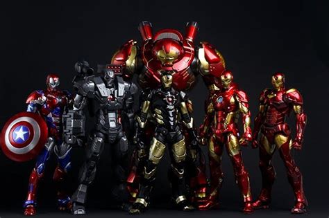千值練blog中文版 A Look At The Dark Iron Man Black X Gold Includes A
