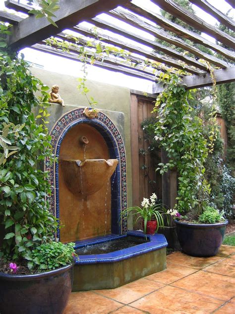 10 Garden Wall Water Features Ideas