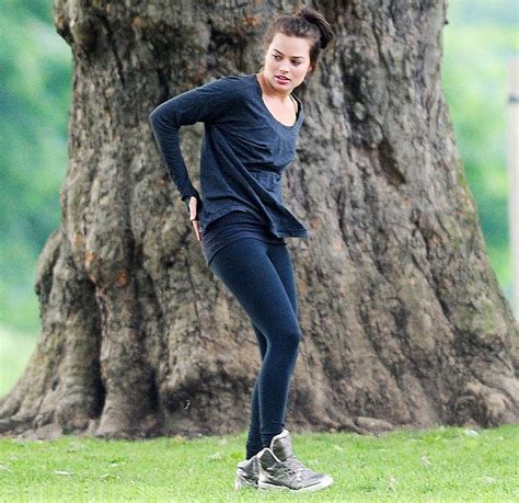 Margot Robbie Diet Plan And Workout Routine Healthy Celeb