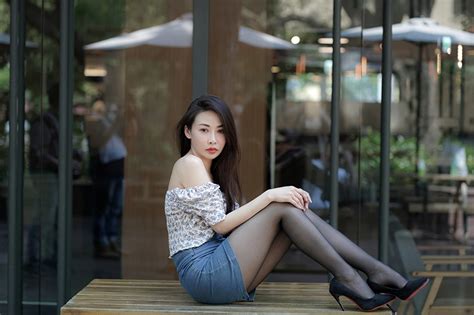 Images Skirt Pantyhose Brunette Girl Bokeh Girls Legs Asiatic Sit