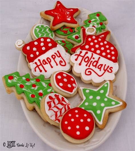 It's everyone's favorite time of year: Christmas Sugar Cookies with Glaze Icing