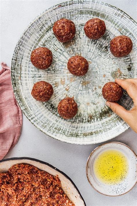 Homemade Turkish Meatballs Kofte Recipe Give Recipe