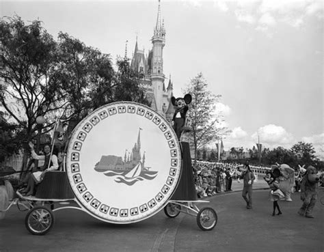 Disney Avenue The Walt Disney World Opening Day Parade 1971