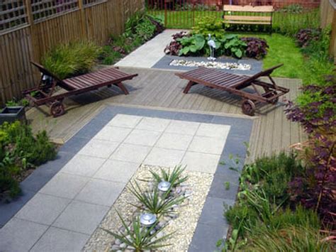 Mostly these japanese landscaping are implemented heavily on taoist, shinto and buddhist philosophies to offer the spiritual divine type place for the visitors. Zen Garden Design Plan Beautiful Lawn Japanese Diy Rock ...